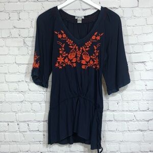 Lucca top beach embroidered